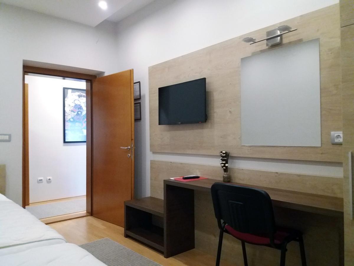 Apartment Millas Nis Exterior photo